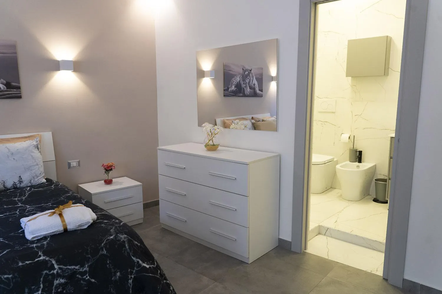 Leoscar Apartment In Catania Center Self Check-In