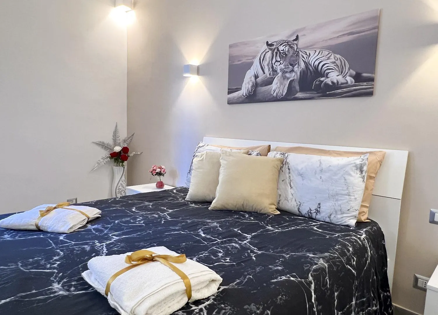 Leoscar Apartment In Catania Center Self Check-In