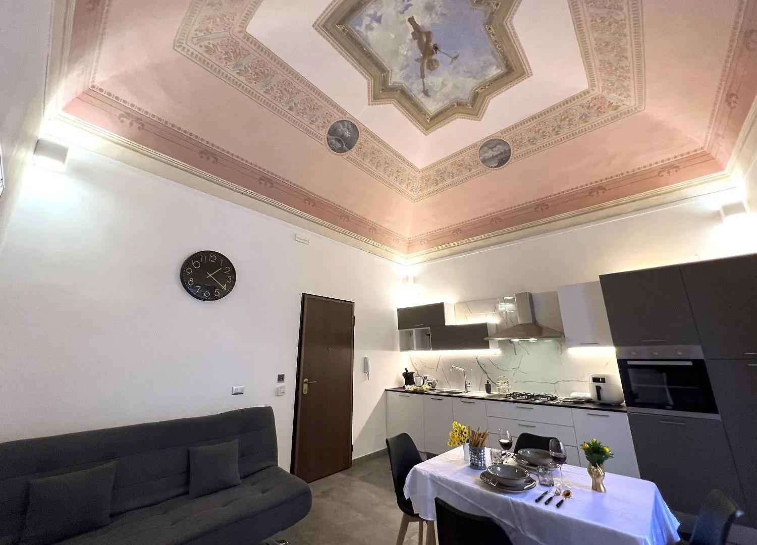 Leoscar Apartment In Catania Center Self Check-In