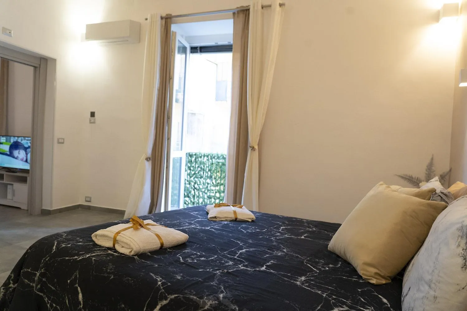 Leoscar Apartment In Catania Center Self Check-In