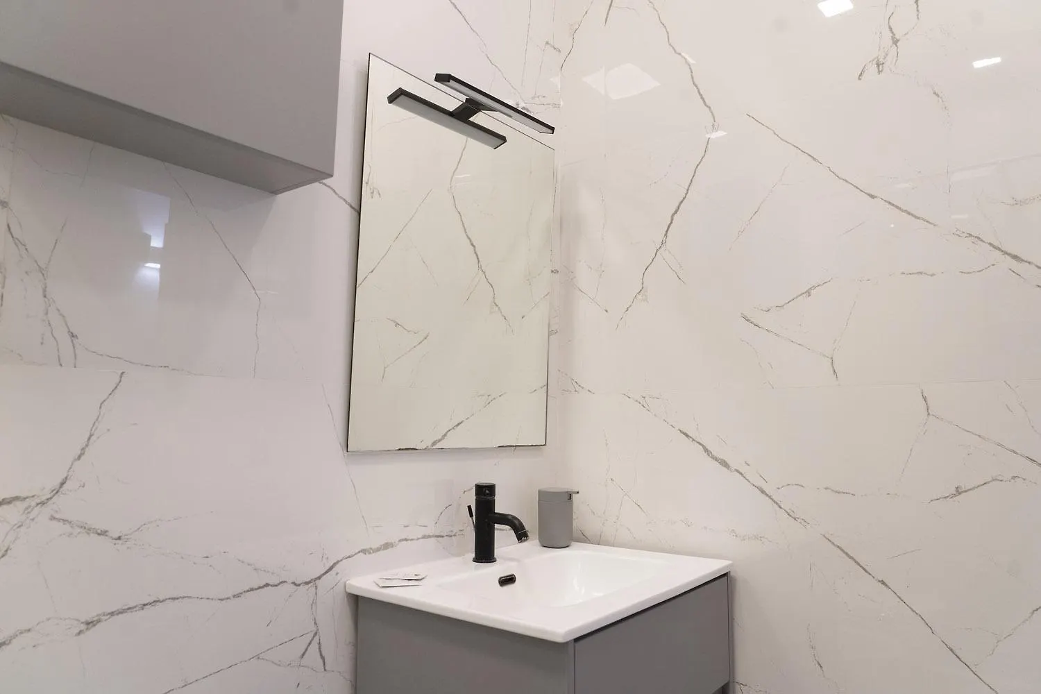 Leoscar Apartment In Catania Center Self Check-In